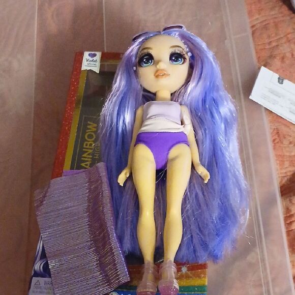 Rainbow High Doll with Purple Hair - Picture 3 of 5